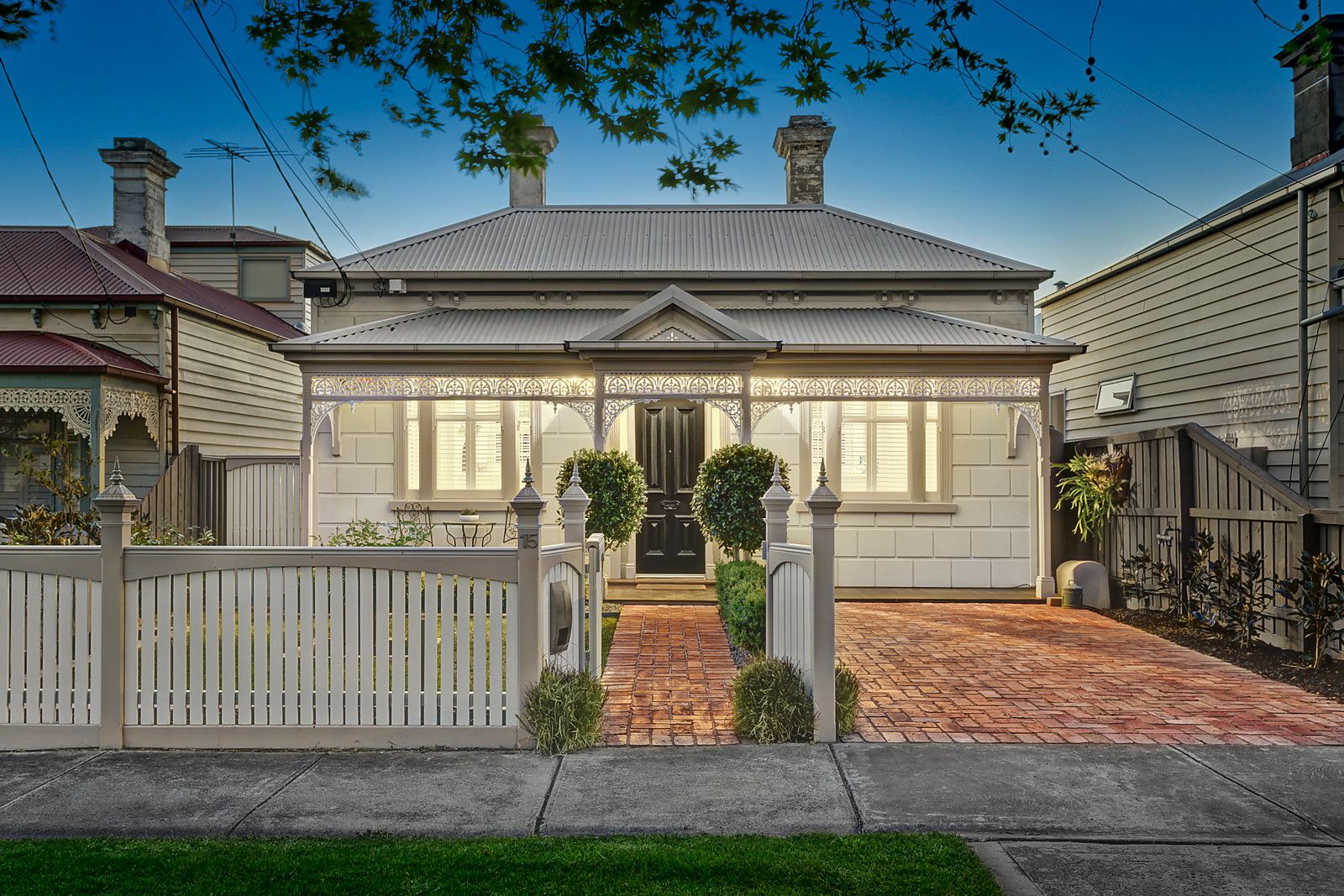 15 Canterbury Street, Moonee Ponds Property History & Address