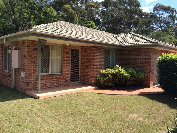 1/2 Maleen Street, Bomaderry NSW 2541