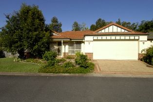 3 bedrooms House in 2/1 Freda Street ASHMORE QLD, 4214