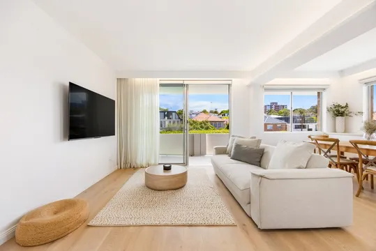 4/685 Old South Head Road, Vaucluse NSW 2030 | Domain