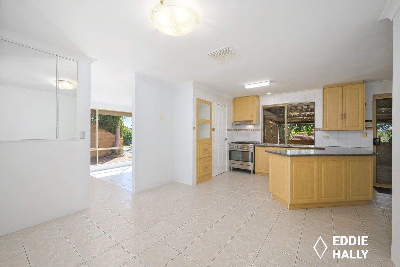 27 Milgun Drive, Yangebup WA 6164, Image 0