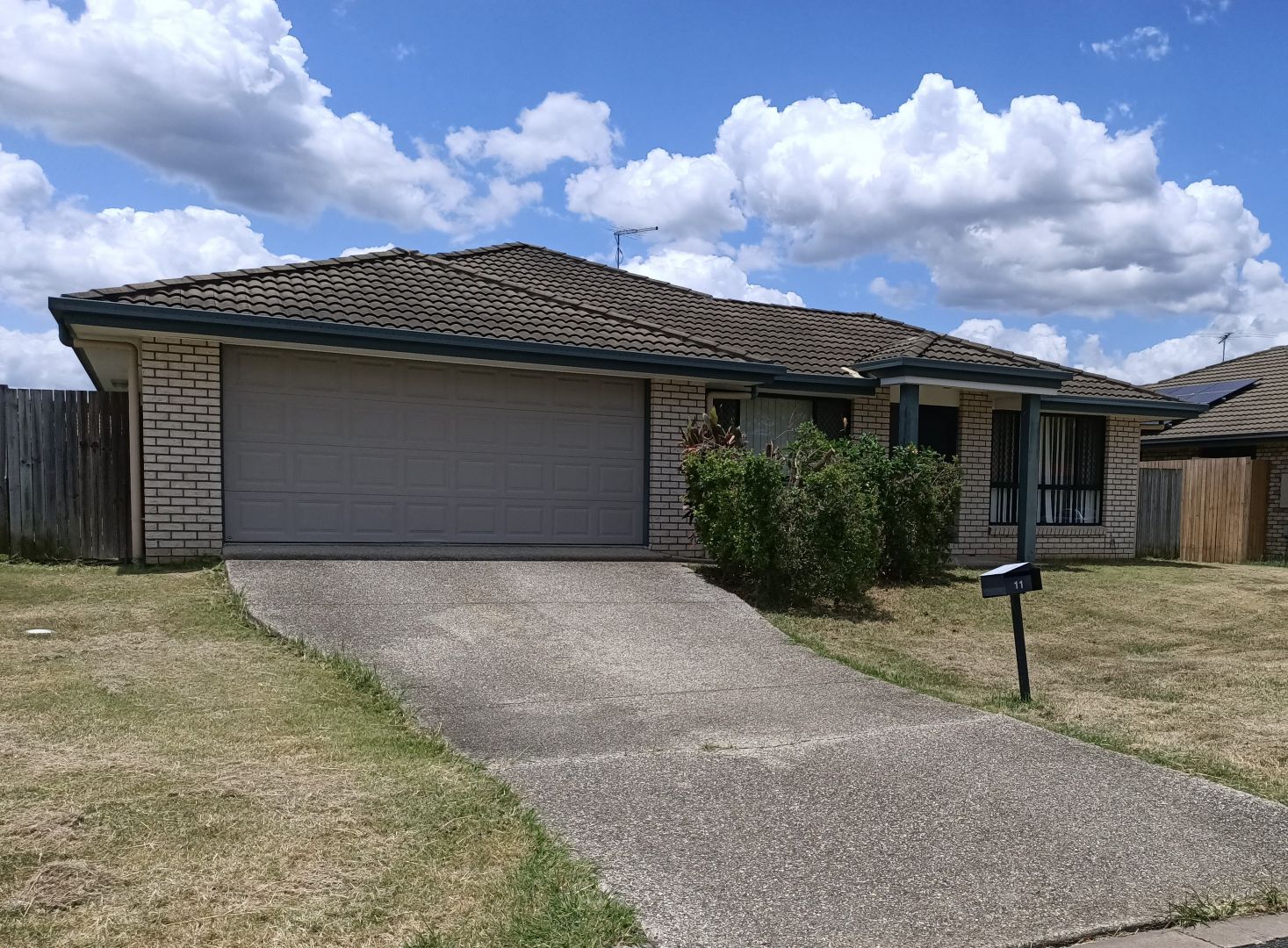 11 Baden Jones Way, North Booval Property History & Address Research