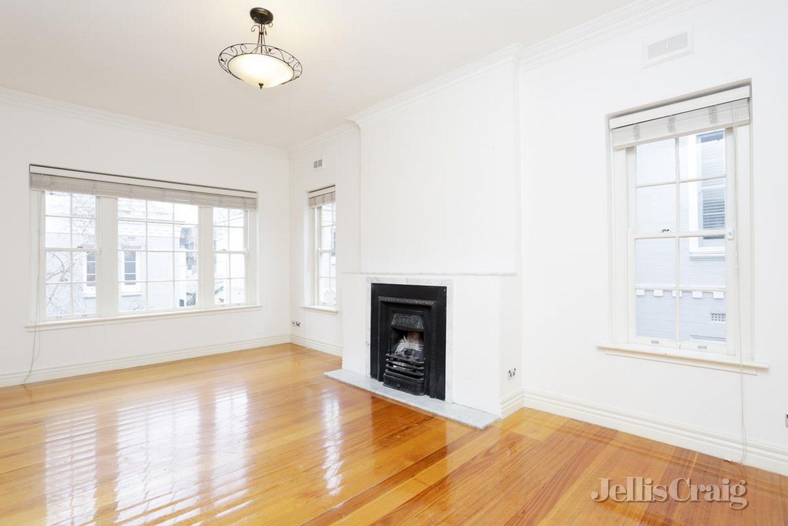 16 70 Canterbury Road Toorak Vic 3142 Apartment For Rent 435 00 Domain