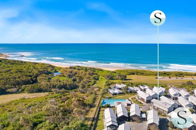 Picture of 21 Beachside Drive, CAVES BEACH NSW 2281