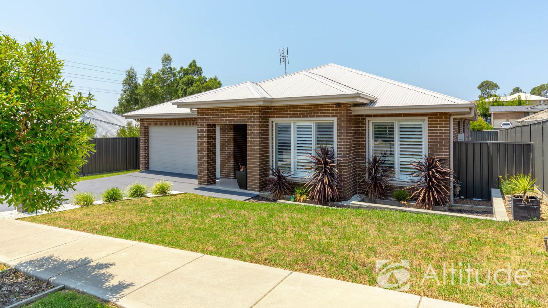 12 Chitambo Street, Macquarie Hills NSW 2285, Image 1