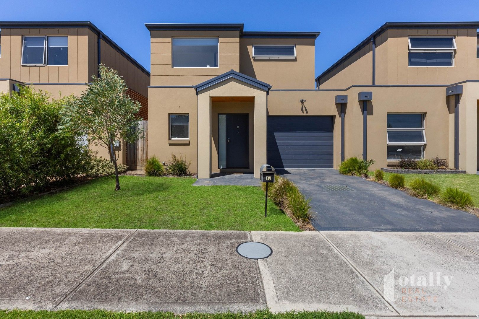 3 bedrooms Townhouse in 13 Mulwala Drive DOREEN VIC, 3754