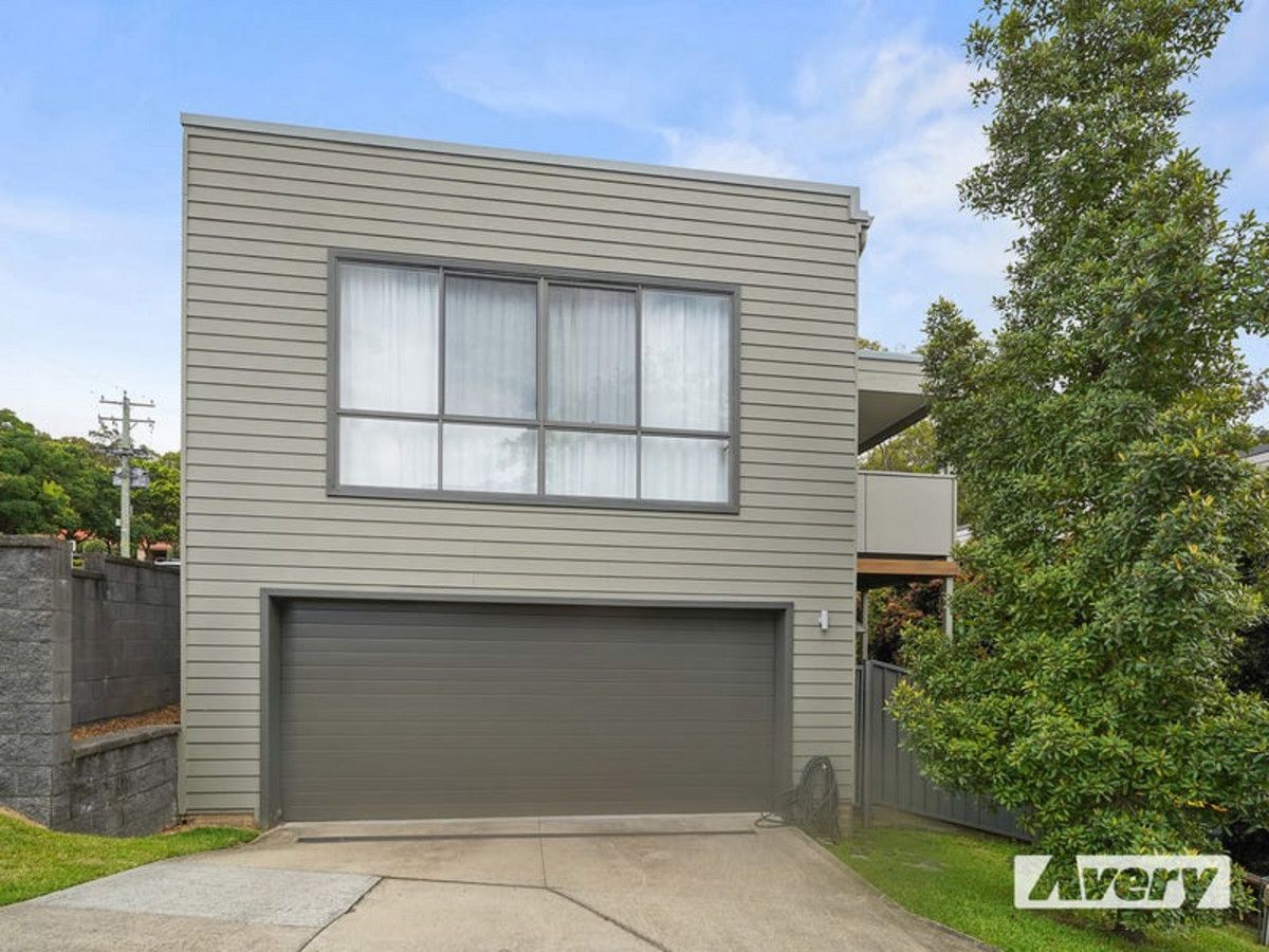 3 bedrooms Townhouse in 10/37 Laycock Street CAREY BAY NSW, 2283