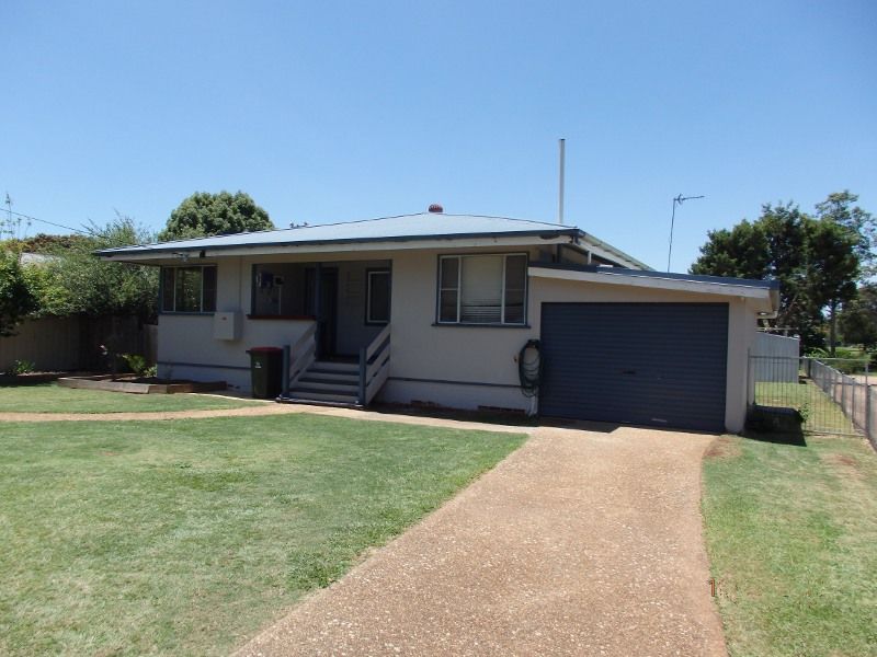 3 bedrooms House in 58 Youngman Street KINGAROY QLD, 4610