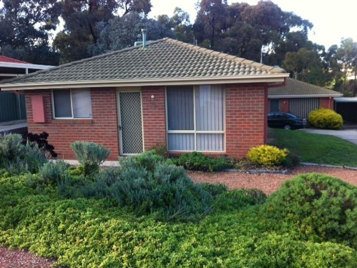 3 bedrooms House in 1/23 Sherwood Drive FLORA HILL VIC, 3550
