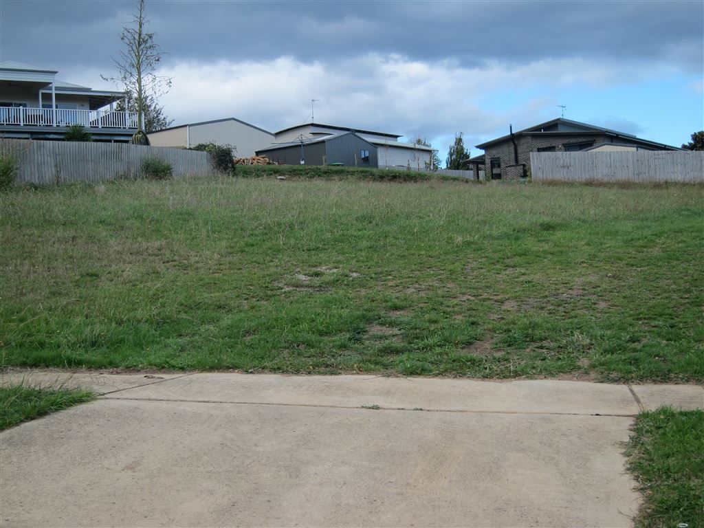 6 Zoe Court, Neerim South VIC 3831, Image 2