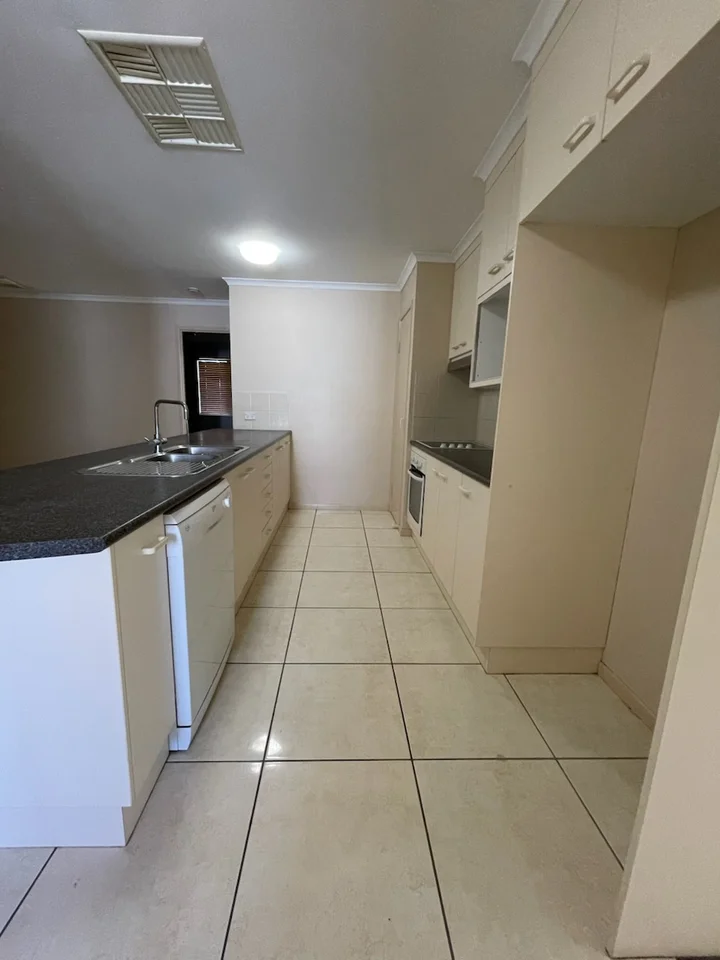 Additional image 11 of 55 Grosvenor Drive, Moranbah QLD 4744