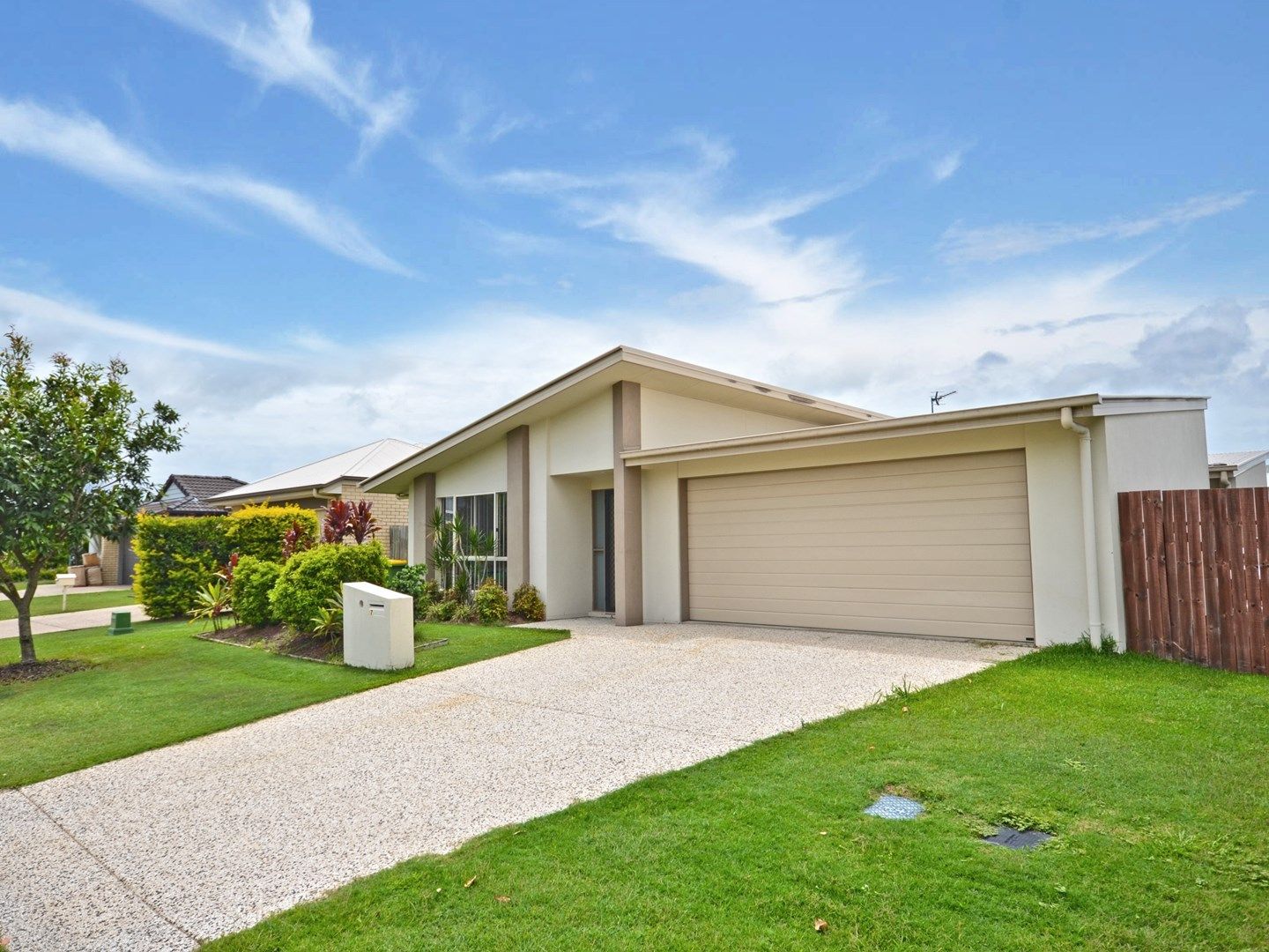 17 Grampion Drive, Caloundra West QLD 4551, Image 0