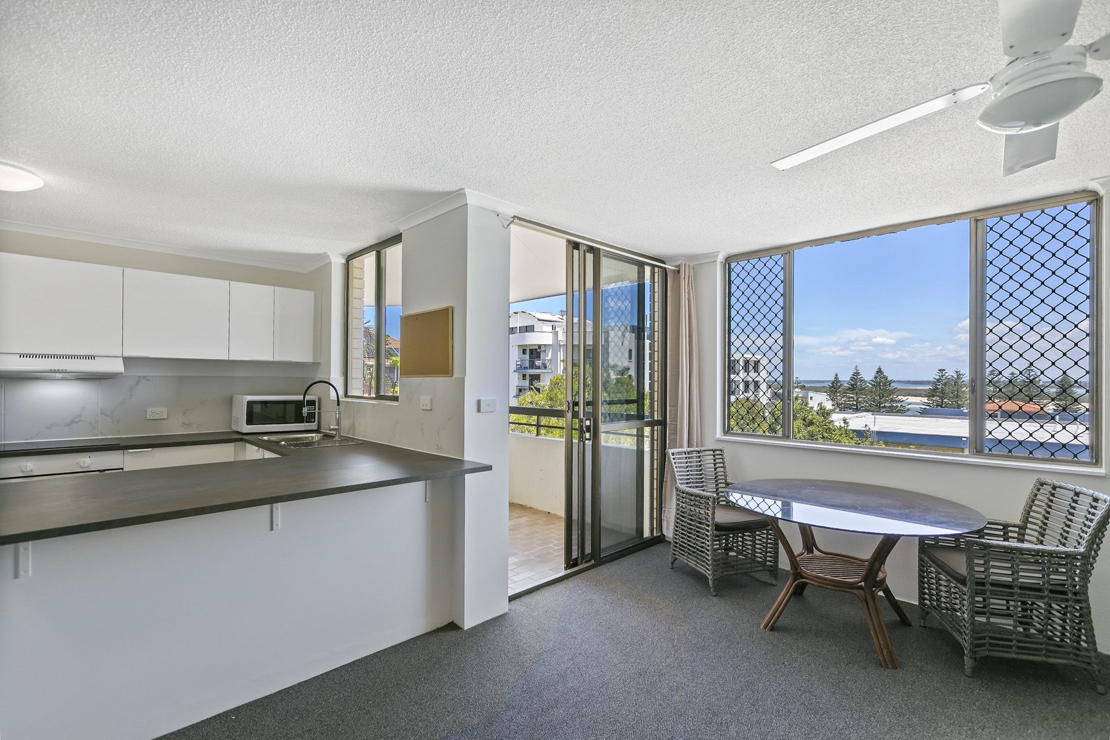 8/35 Lower Gay Terrace, Kings Beach QLD 4551, Image 2