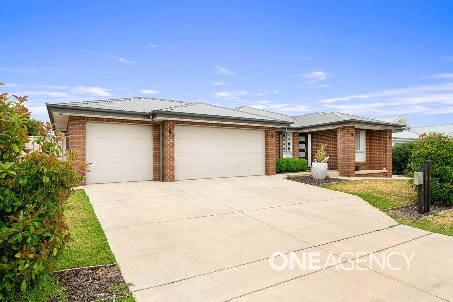 33 PARADISE DRIVE, Gobbagombalin NSW 2650, Image 1