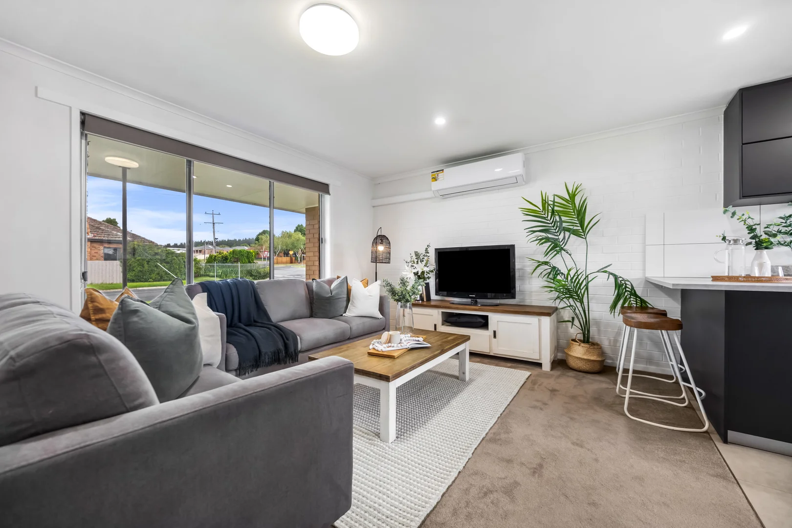 Additional image 4 of 2/749 Geelong Road, Canadian VIC 3350