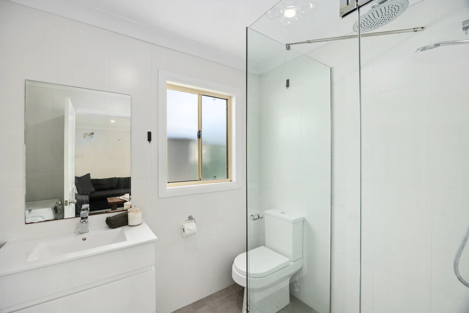 Additional image 12 of 14 & 14a Fran Avenue, Berkeley Vale NSW 2261