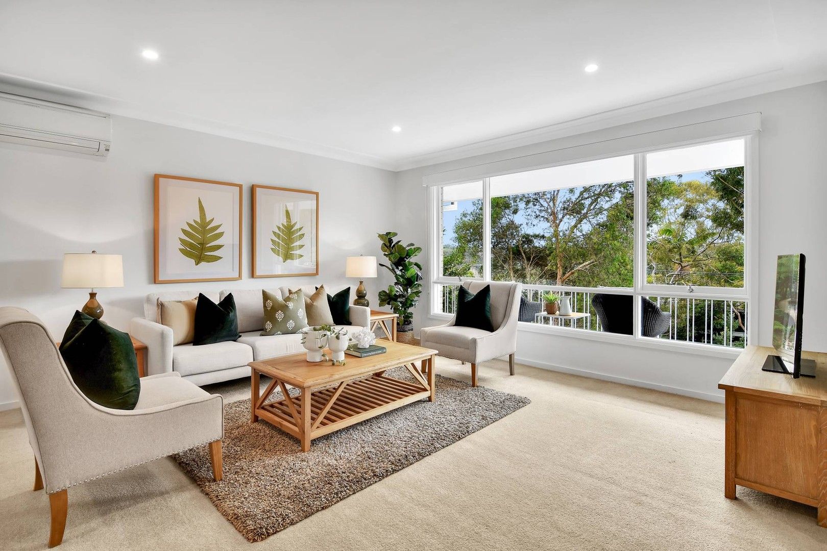 4 bedrooms House in 35 Tipperary Avenue KILLARNEY HEIGHTS NSW, 2087