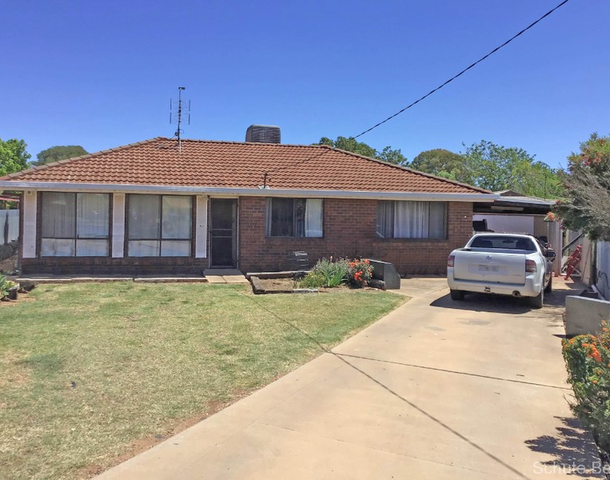 107 Pegale Place, Narromine NSW 2821