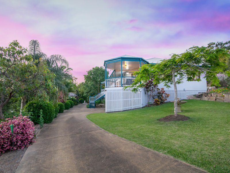 70 Stanaway Place, Bellbowrie QLD 4070