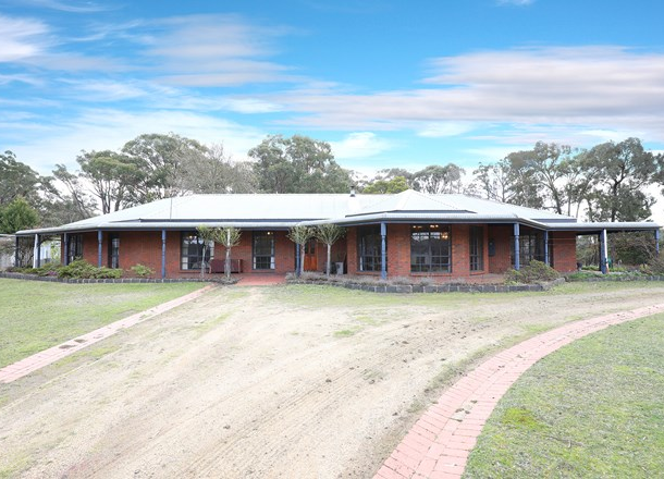 59 Coffeys Road, Bullengarook VIC 3437