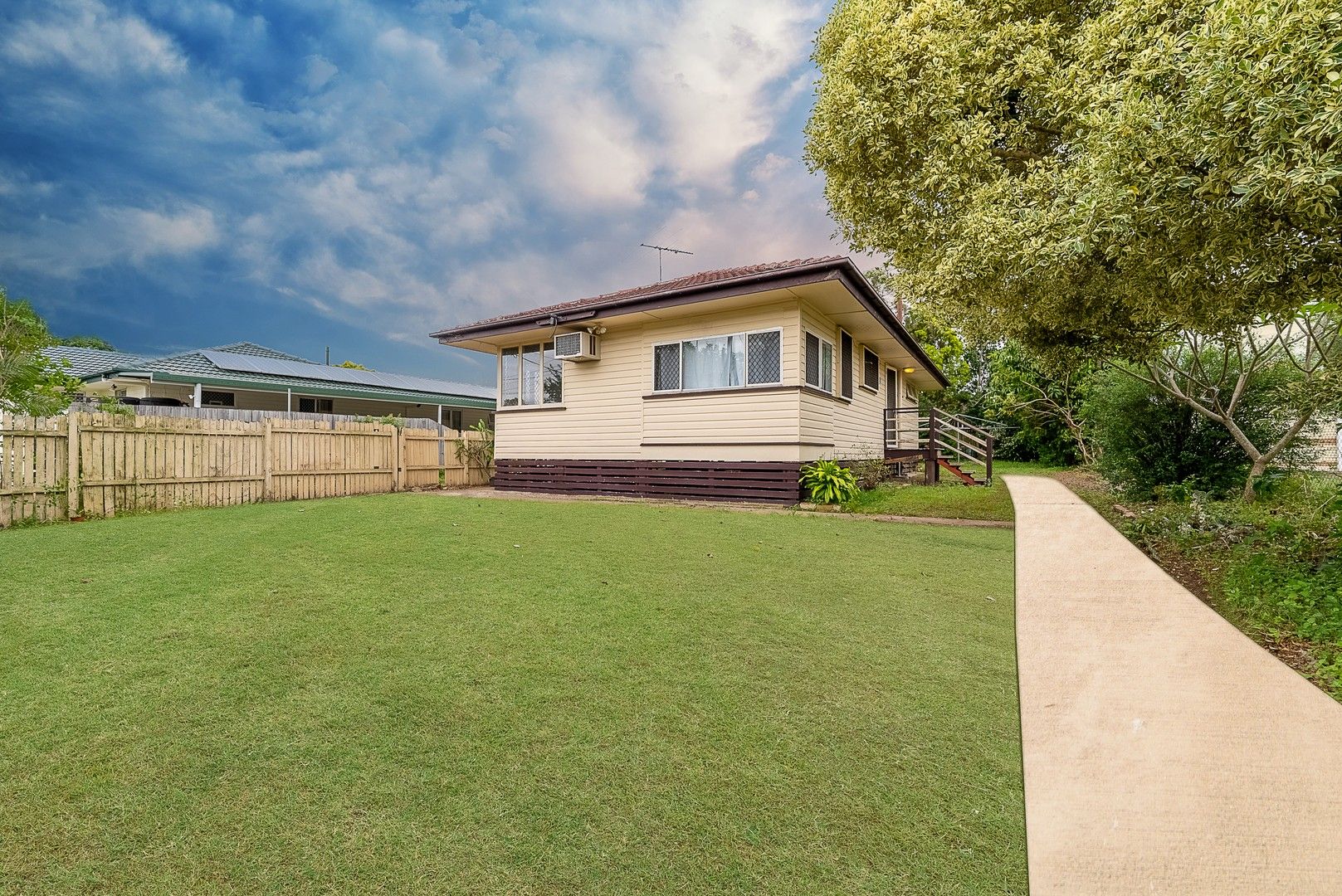 3 bedrooms House in 4 Auster Street REDBANK QLD, 4301