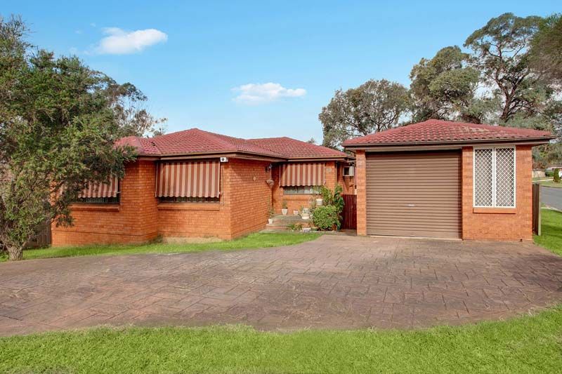 59 & 59a Lillyvicks Crescent, Ambarvale NSW 2560, Image 1