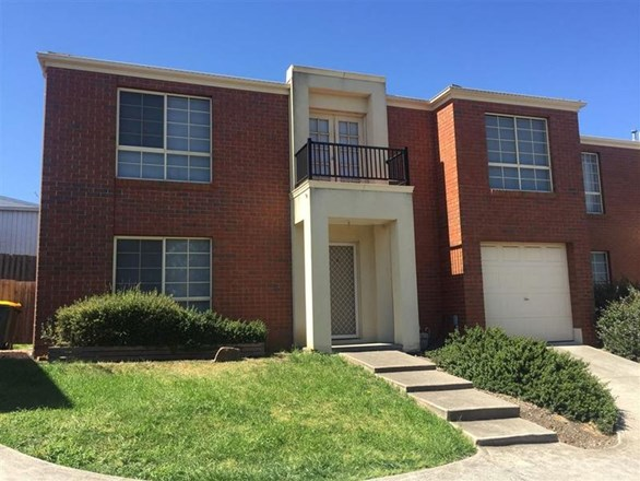 6/32 Papworth Place, Meadow Heights VIC 3048