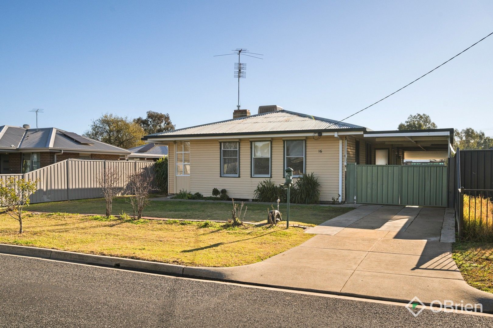 3 bedrooms House in 16 Higgins Street WANGARATTA VIC, 3677