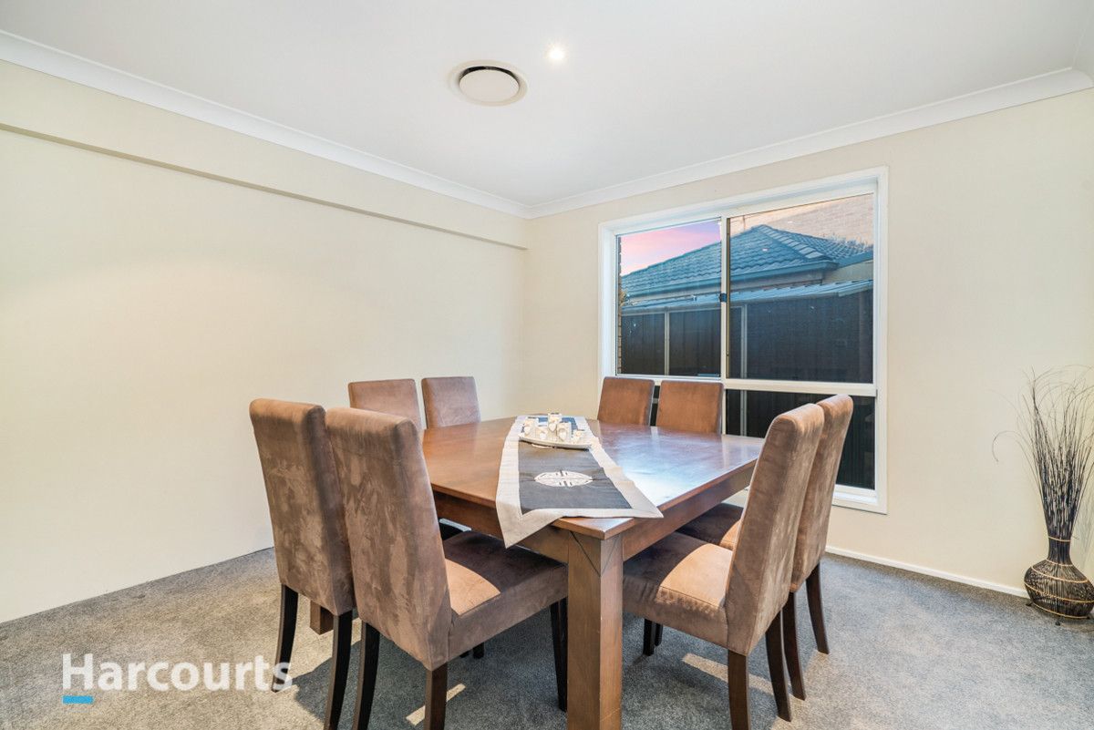 29 Beaumont Drive, Beaumont Hills NSW 2155, Image 2