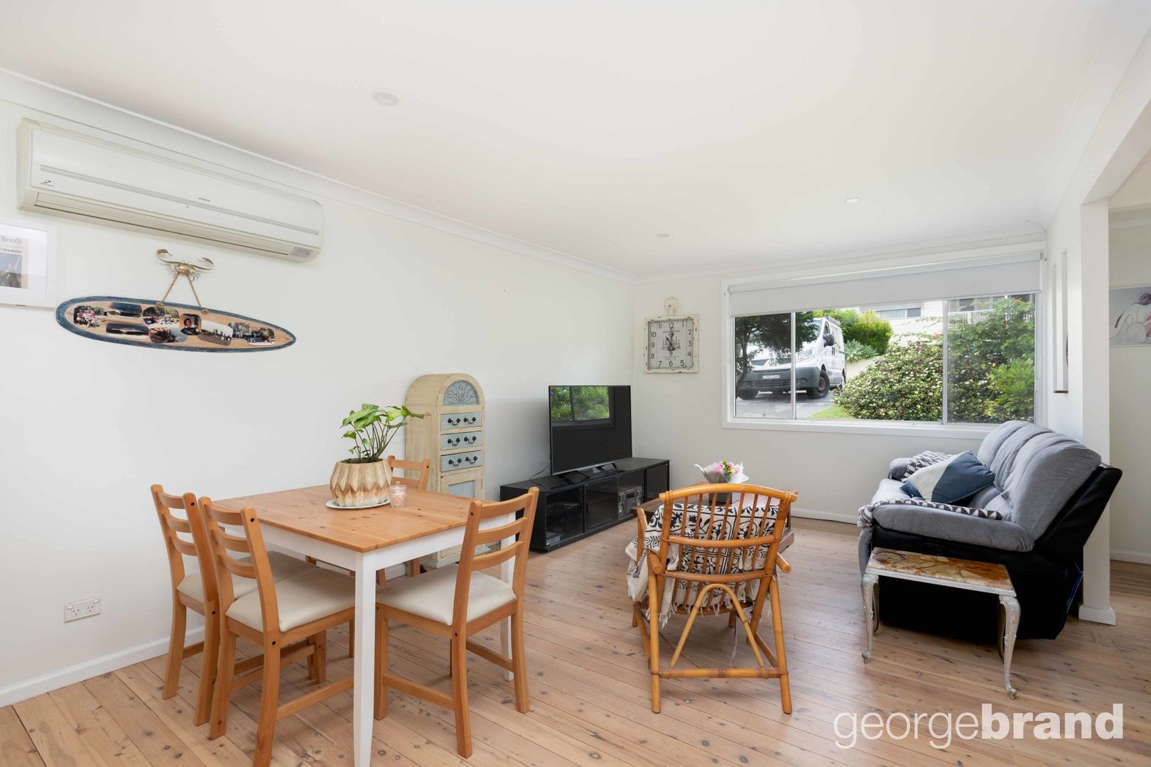 102 Lowanna Avenue, Forresters Beach NSW 2260, Image 2