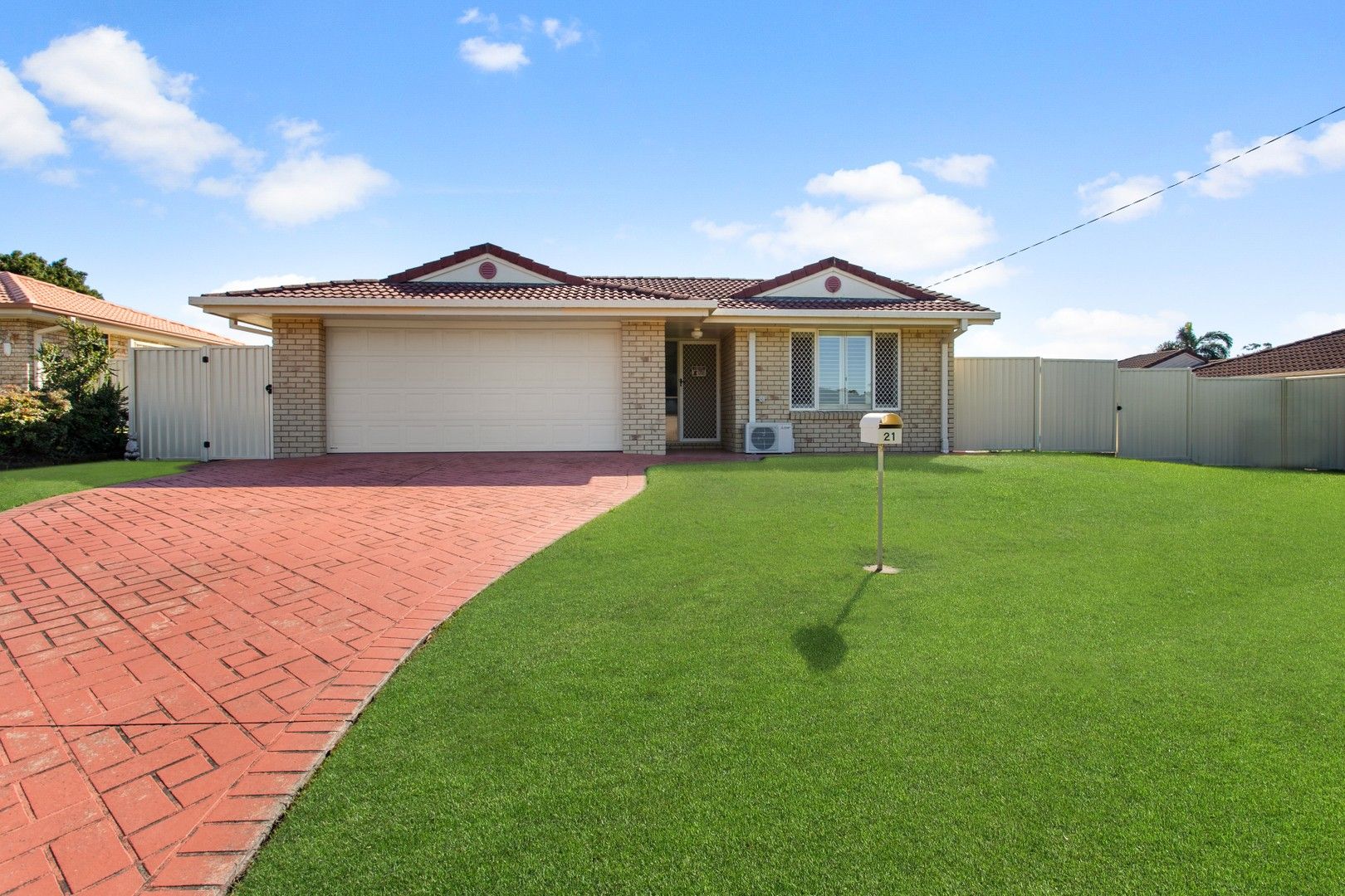 4 bedrooms House in 21 Jumbuck Street DECEPTION BAY QLD, 4508
