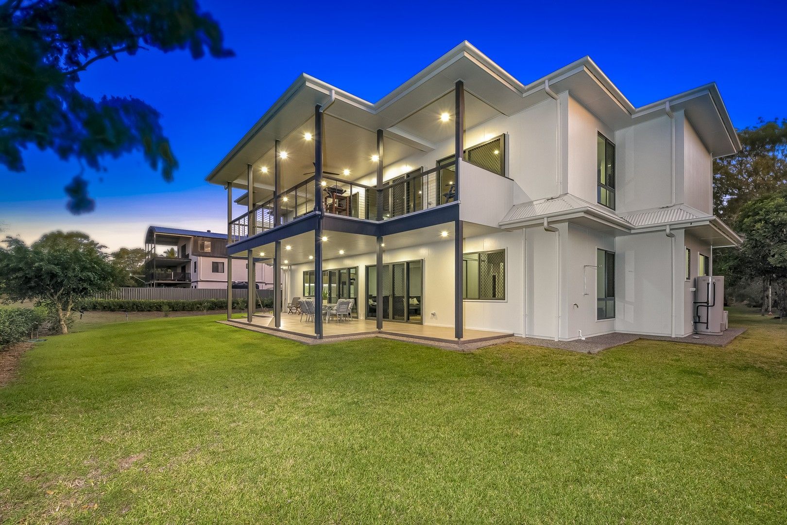 5 bedrooms House in 18 Sylvan Drive MOORE PARK BEACH QLD, 4670