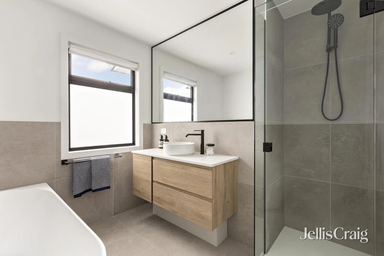 Additional image 12 of 6 White Street, Avondale Heights VIC 3034