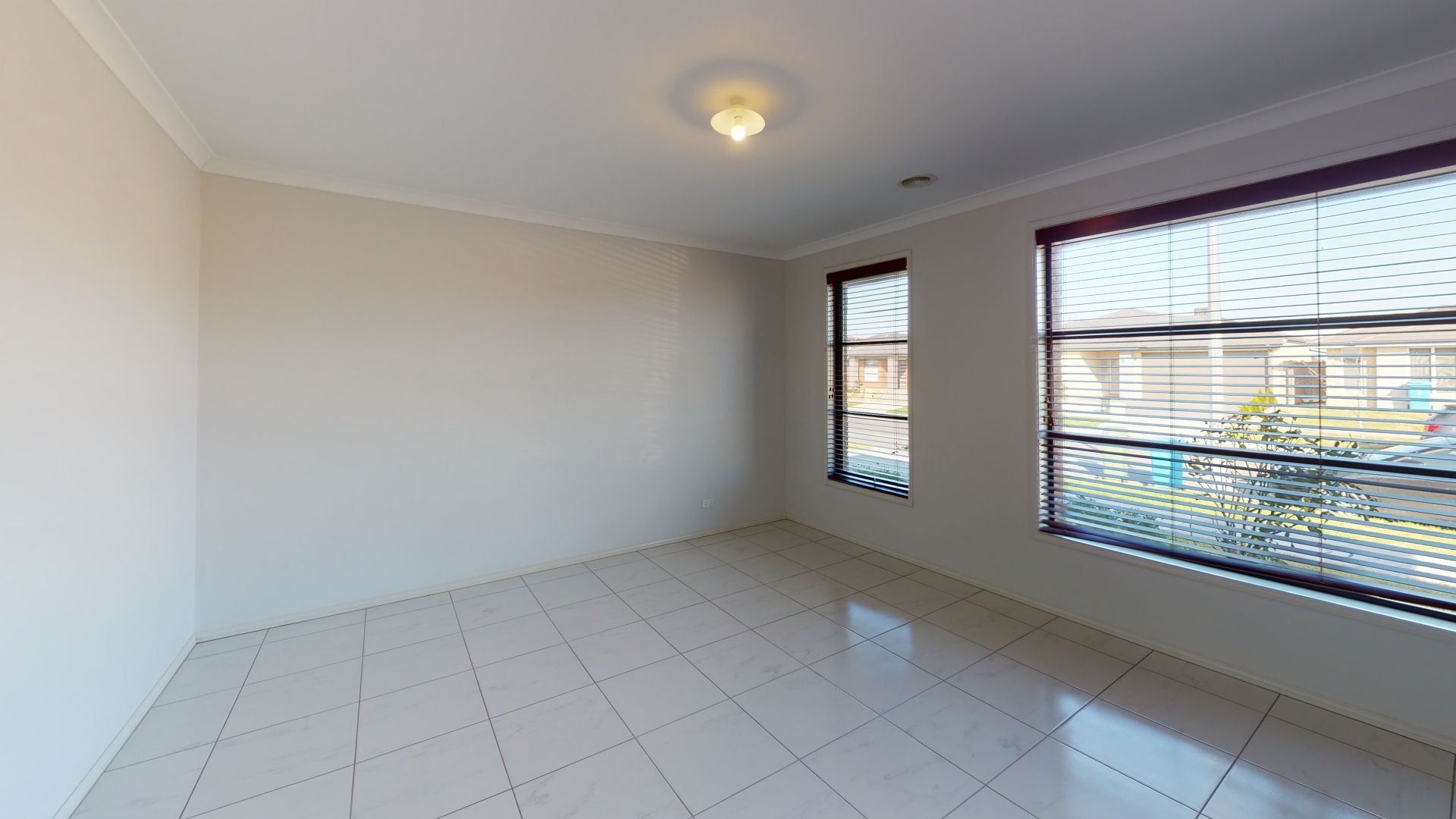 27 Fenway Boulevard, Clyde North VIC 3978, Image 1