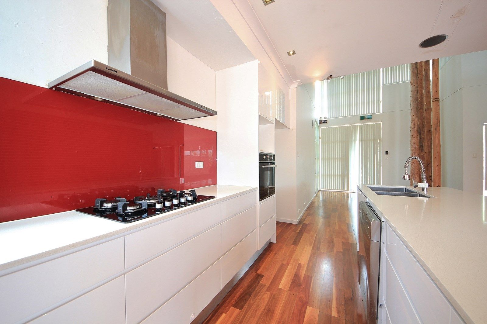 5 bedrooms House in 262 Longhurst Road MINTO NSW, 2566