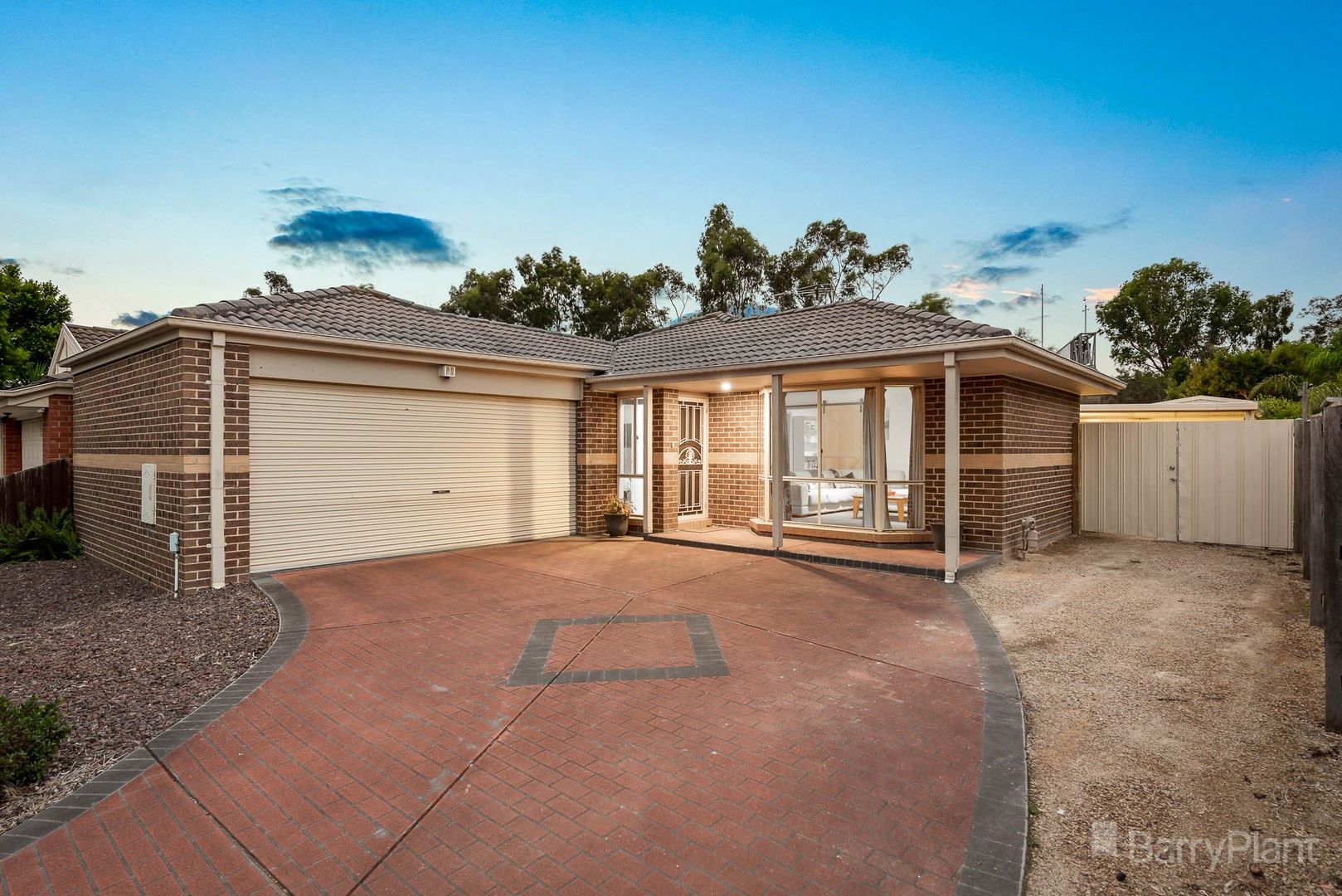 4 bedrooms House in 58 Emily Drive NARRE WARREN VIC, 3805