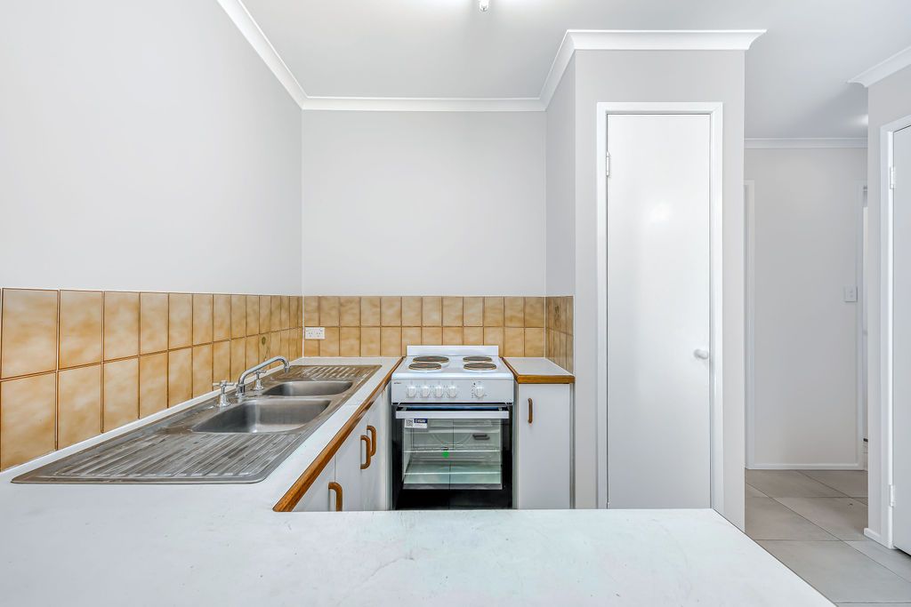 2 bedrooms Apartment / Unit / Flat in 2/37 Cootamundra Drive MOUNTAIN CREEK QLD, 4557