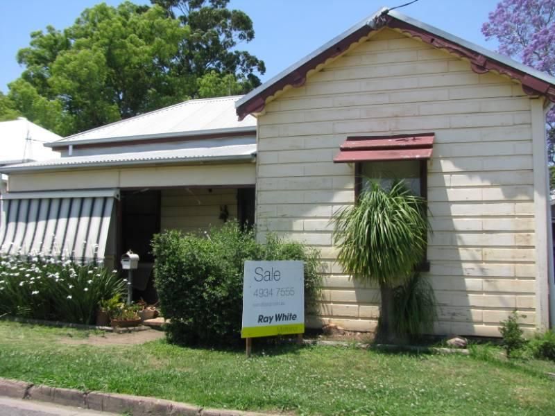 11 Wallace Street, South Maitland NSW 2320