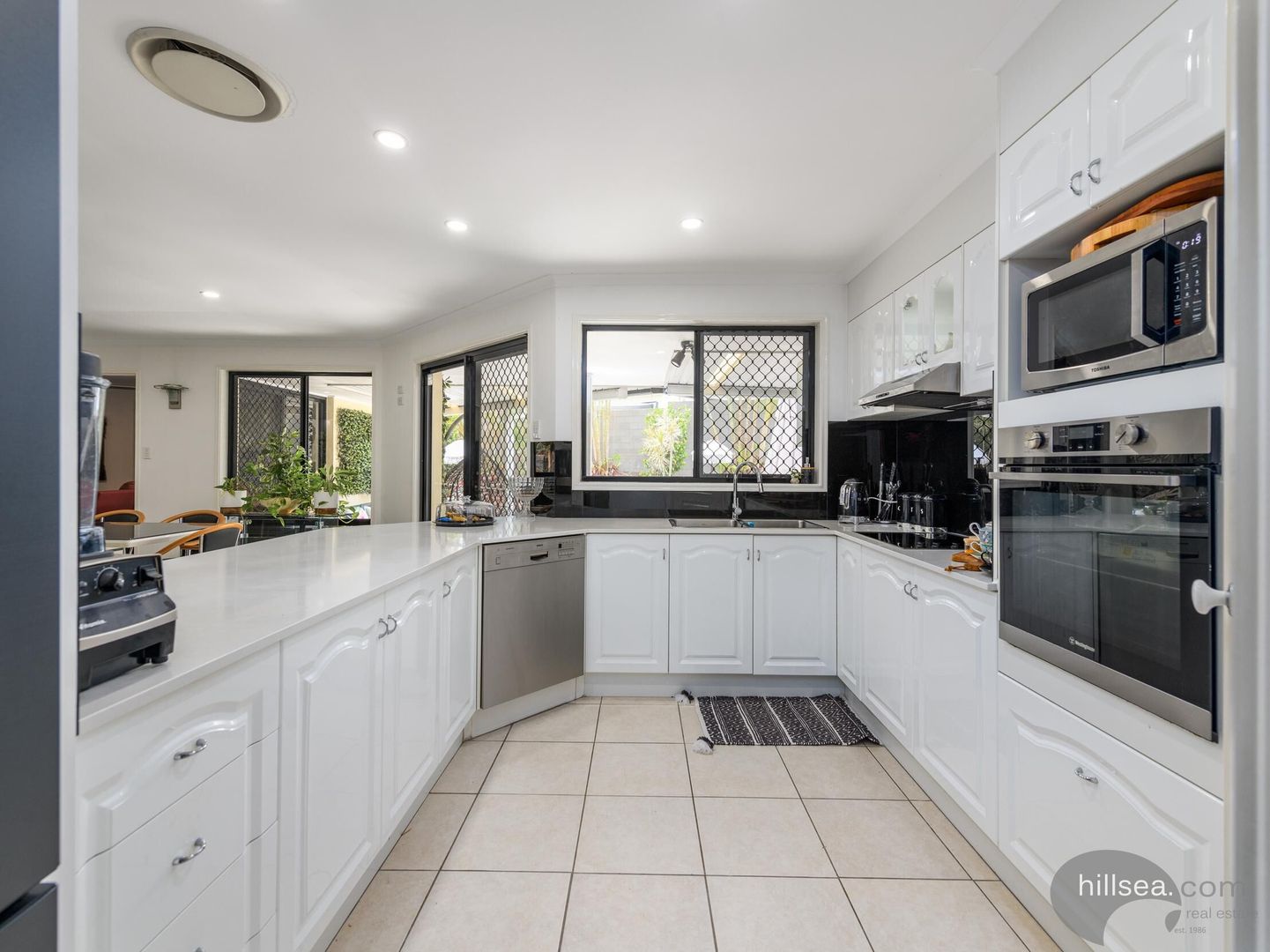 3 Portreeves Place, Arundel QLD 4214, Image 1