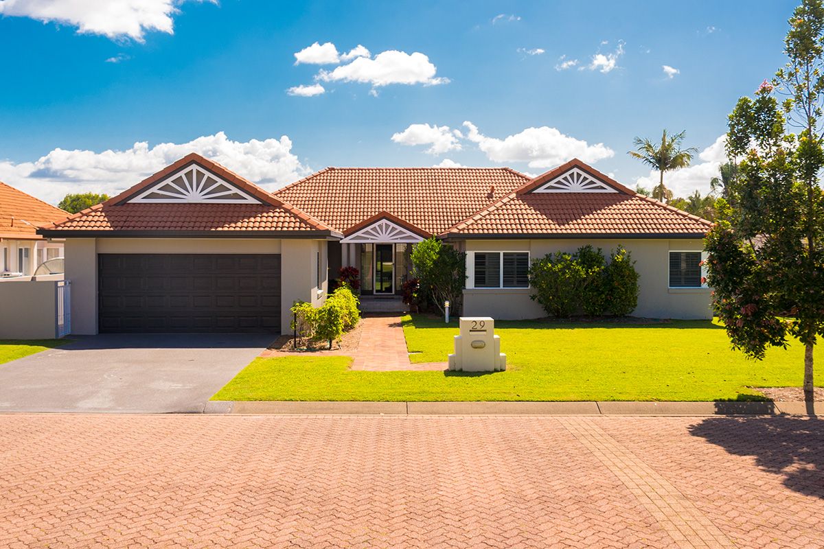 29 Palm Crest Drive, Carrara QLD 4211, Image 2