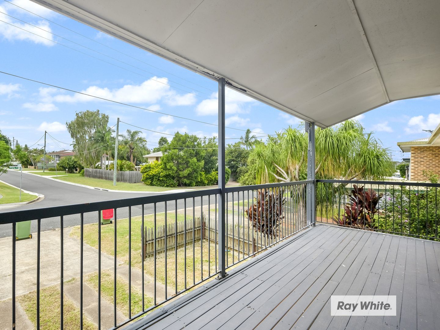 41 Russell Street, Silkstone QLD 4304, Image 2