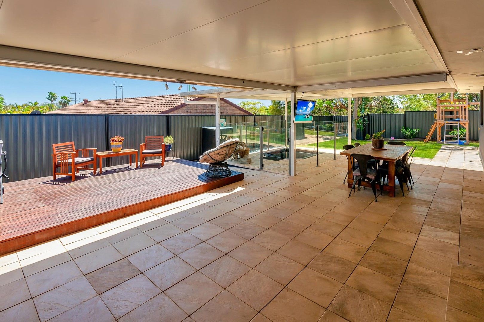 2/5 Callistemon Court, Arundel QLD 4214, Image 0