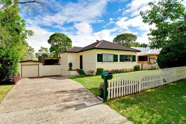 4 Ulolo Avenue, HORNSBY HEIGHTS NSW 2077, Image 0