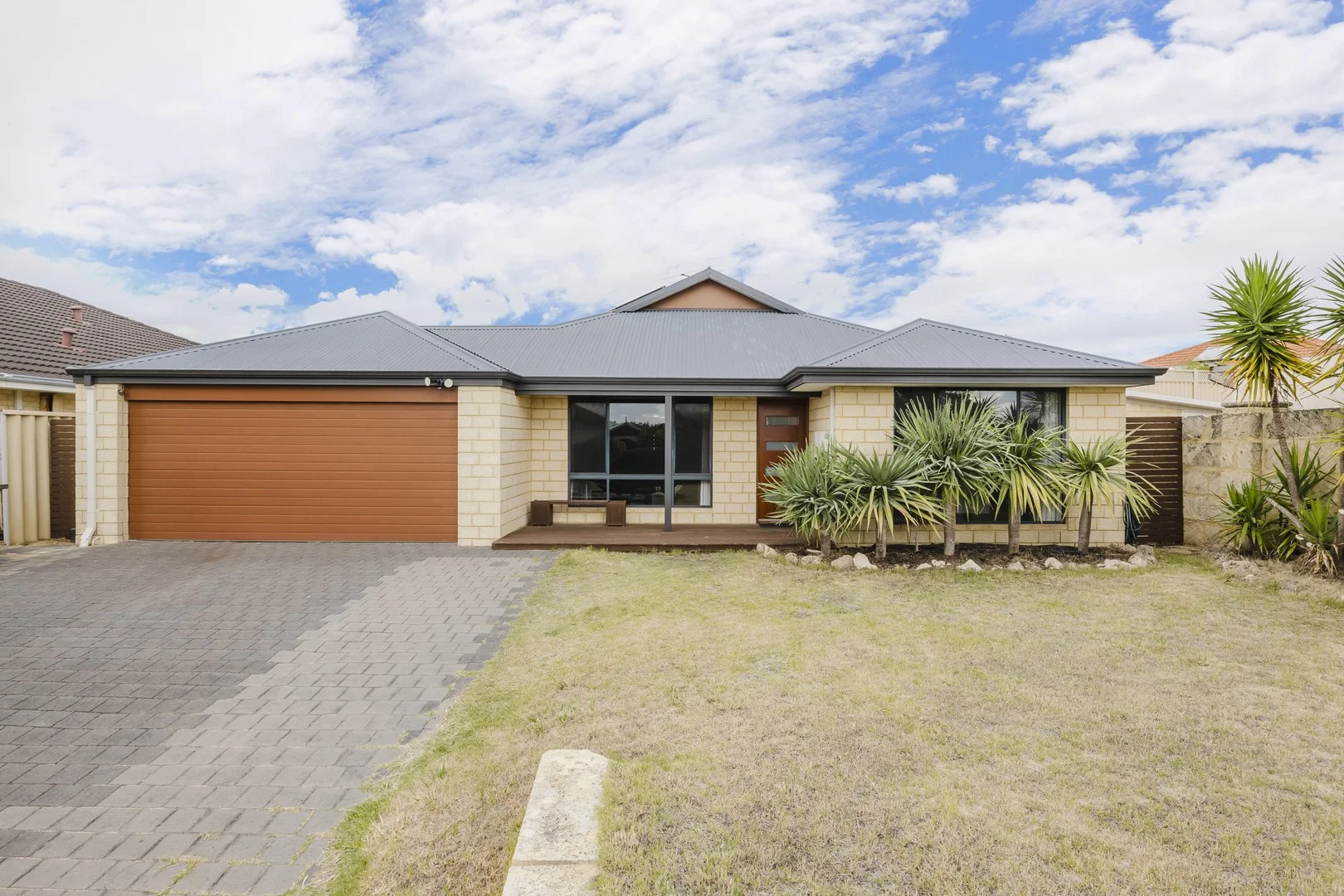 Primary image of 4 PASCAL MEWS, Ridgewood WA 6030