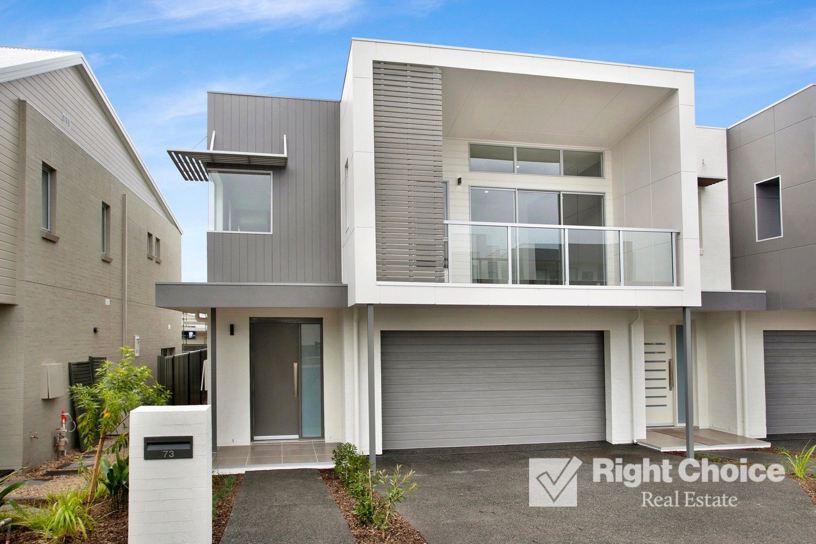 4 bedrooms House in 73 Shallows Drive SHELL COVE NSW, 2529