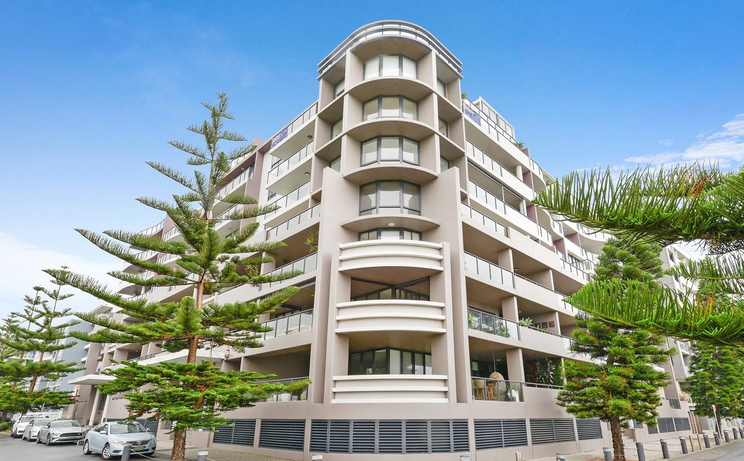3 bedrooms Apartment / Unit / Flat in 1/4 Bank Street WOLLONGONG NSW, 2500