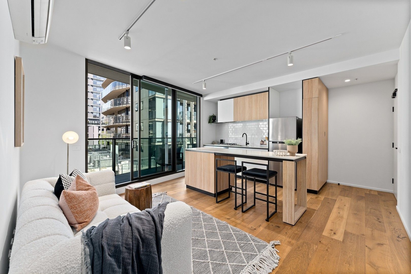 521/121 Rosslyn Street, West Melbourne VIC 3003 Domain