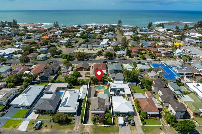 Picture of 68 Gilbert Street, LONG JETTY NSW 2261