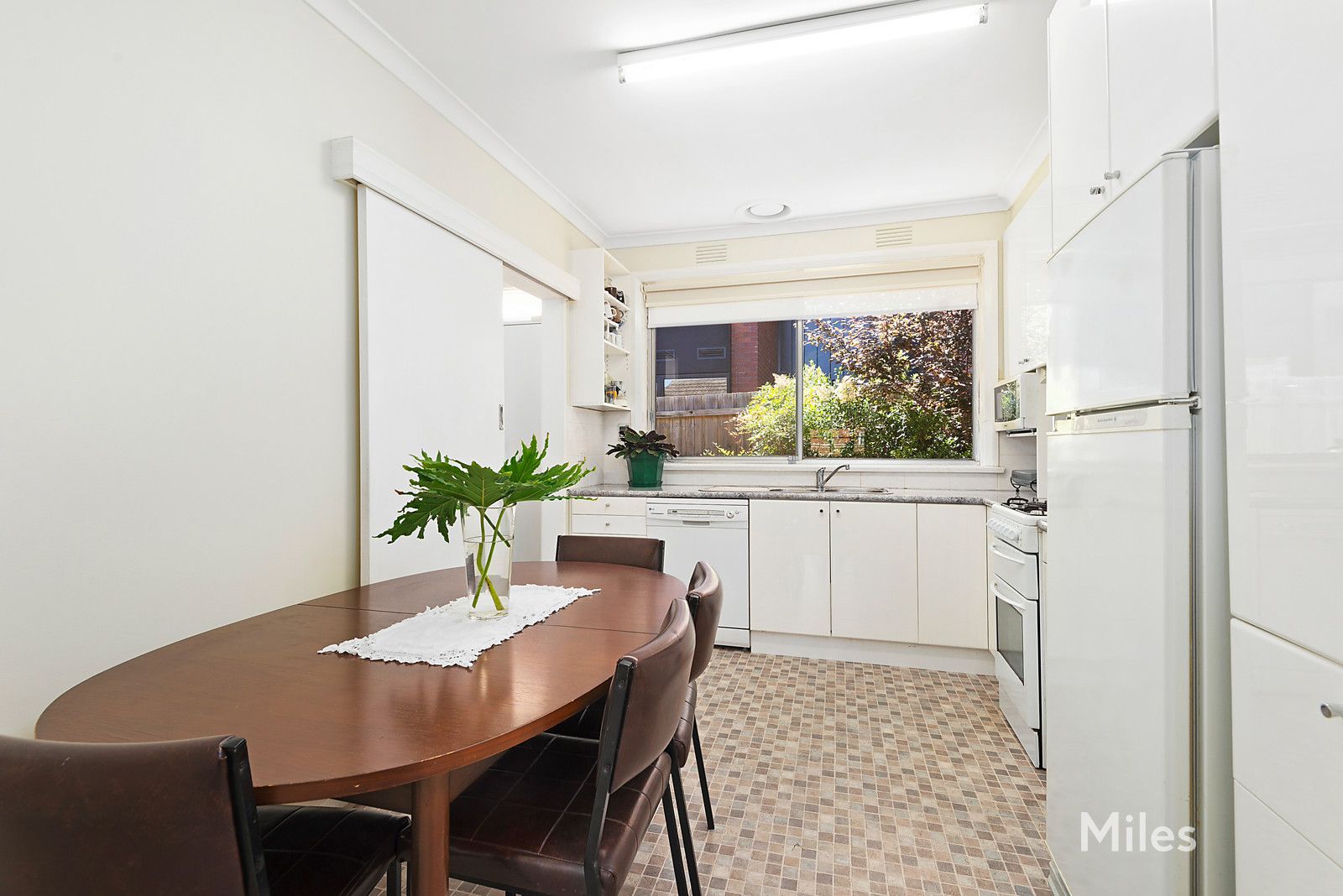 3/19 Livingstone Street, Ivanhoe VIC 3079, Image 2