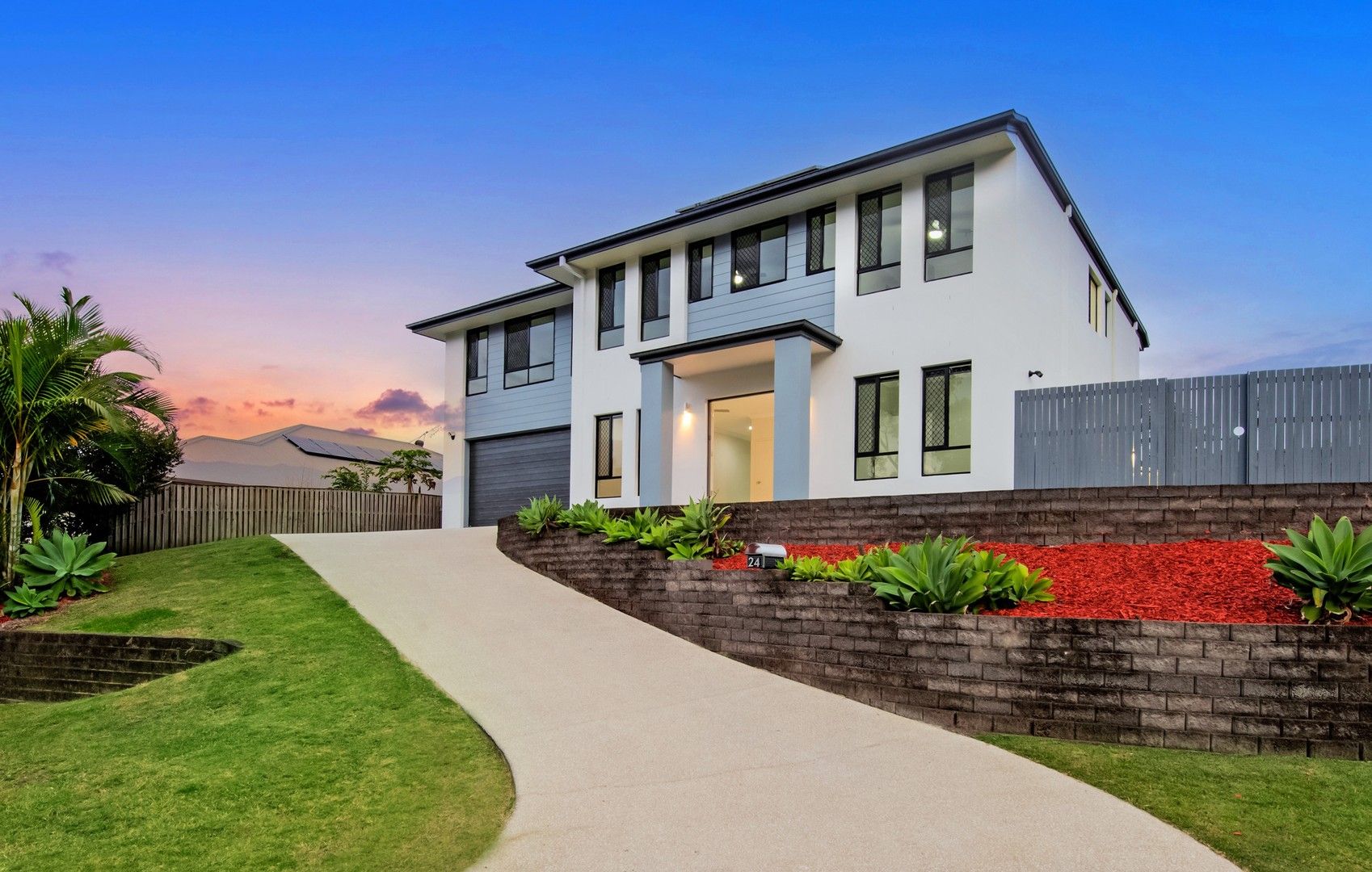 5 bedrooms House in 24 Greenview Drive UPPER COOMERA QLD, 4209